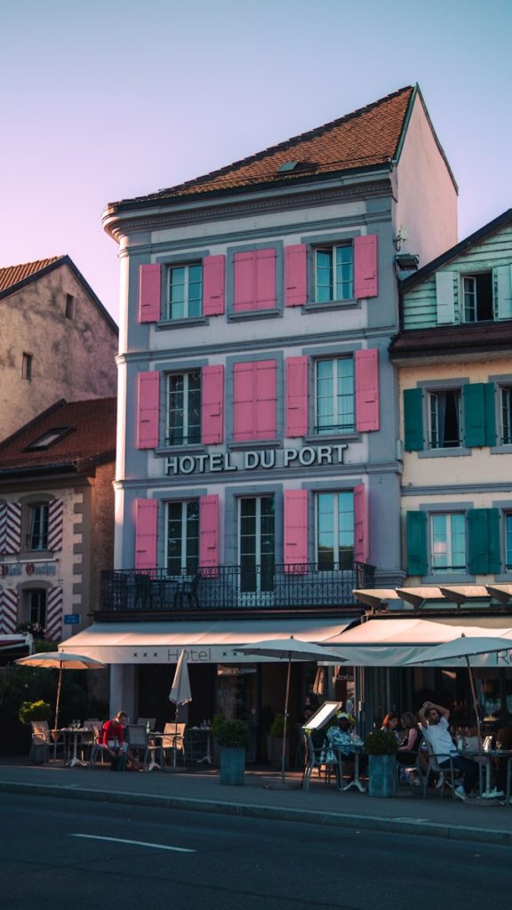 a building with a cafe